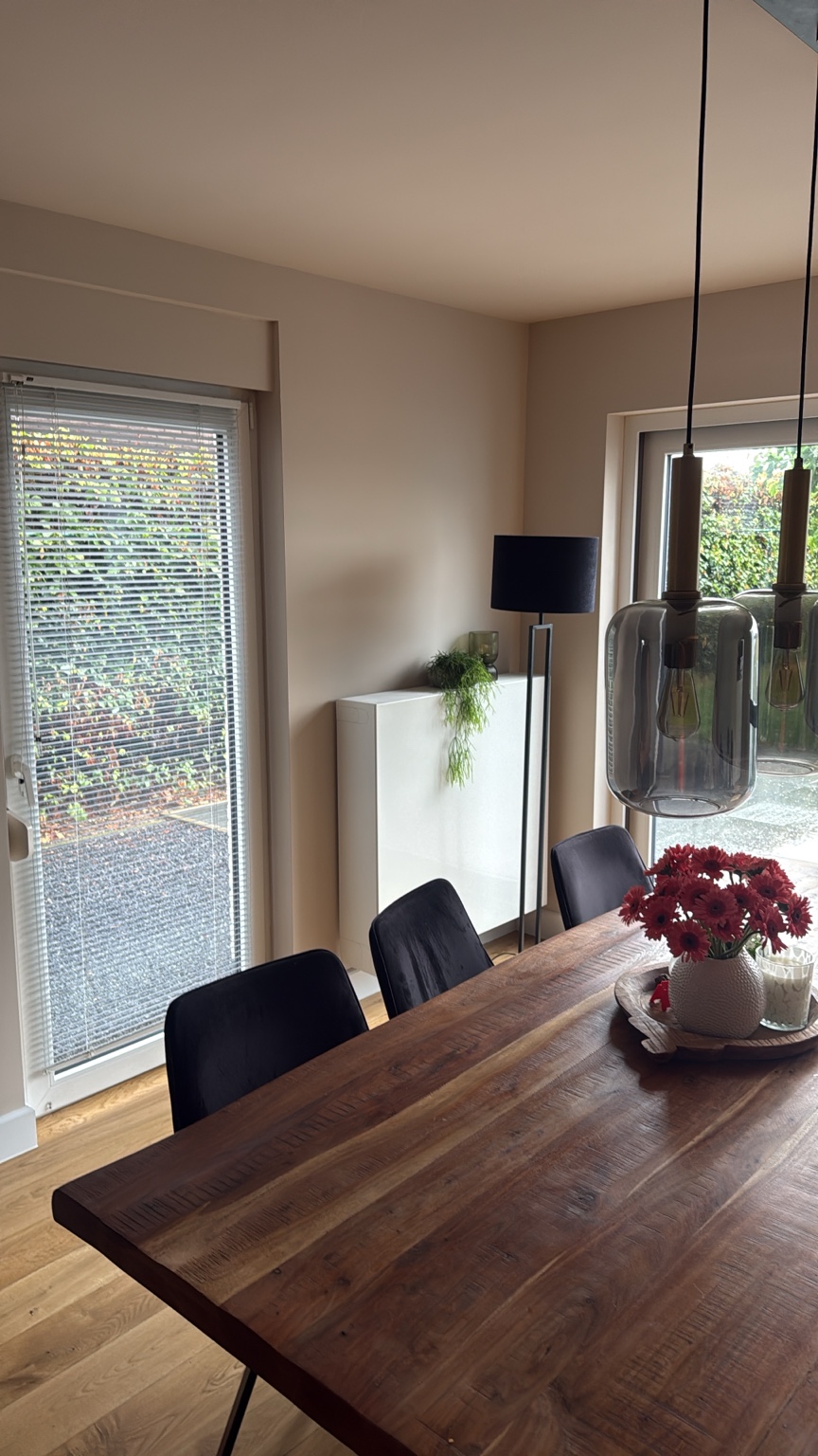 Schilderwerk in de eetkamer